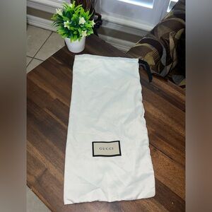 Gucci dust bag